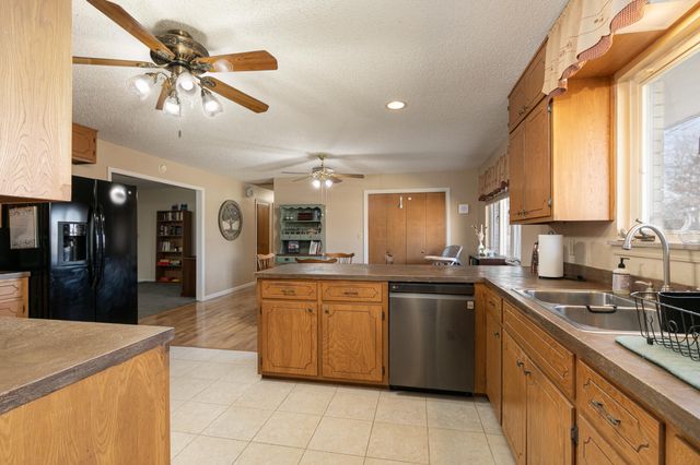 542 N Locust Street, Marshfield, MO 65706