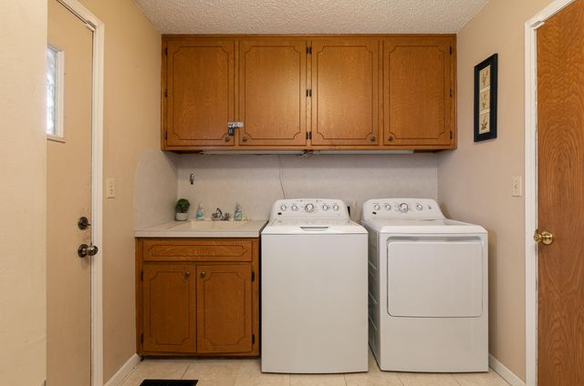 542 N Locust Street, Marshfield, MO 65706