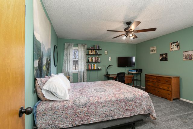 542 N Locust Street, Marshfield, MO 65706