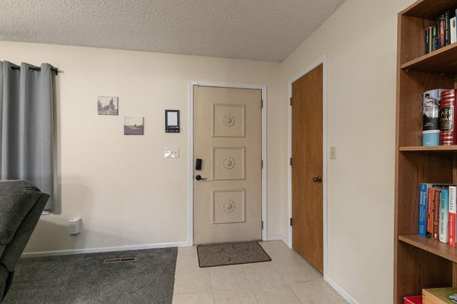 542 N Locust Street, Marshfield, MO 65706