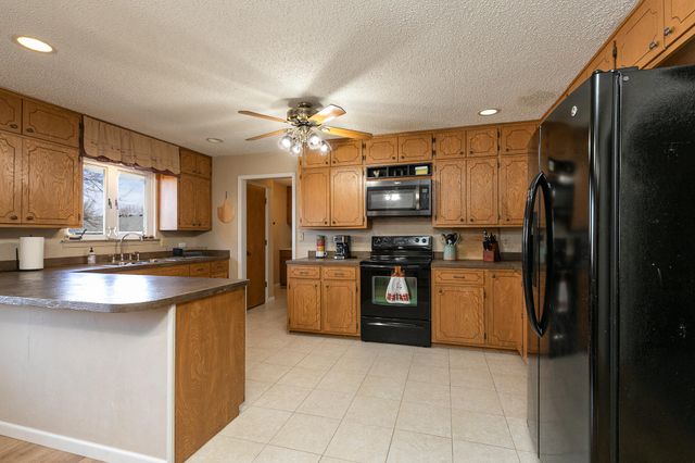 542 N Locust Street, Marshfield, MO 65706