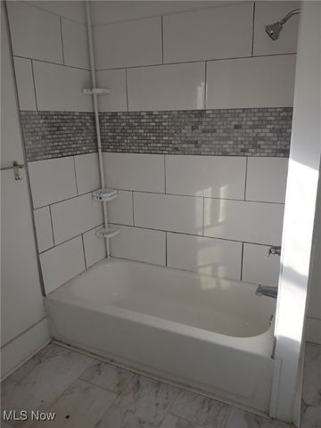 3520 E 140th Street, Cleveland, OH 44120