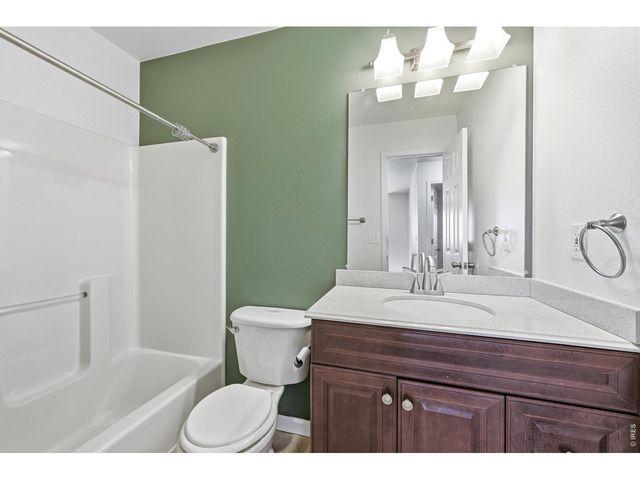 2915 Ptarmigan Dr, Evans, CO 80620