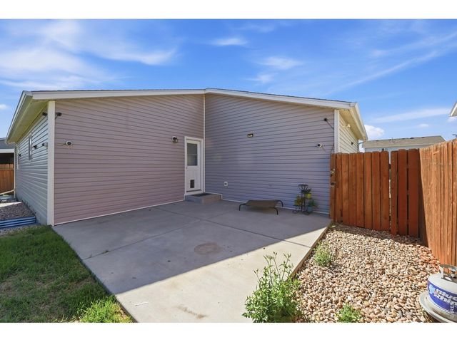 2915 Ptarmigan Dr, Evans, CO 80620