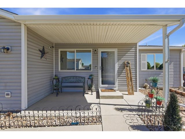 2915 Ptarmigan Dr, Evans, CO 80620