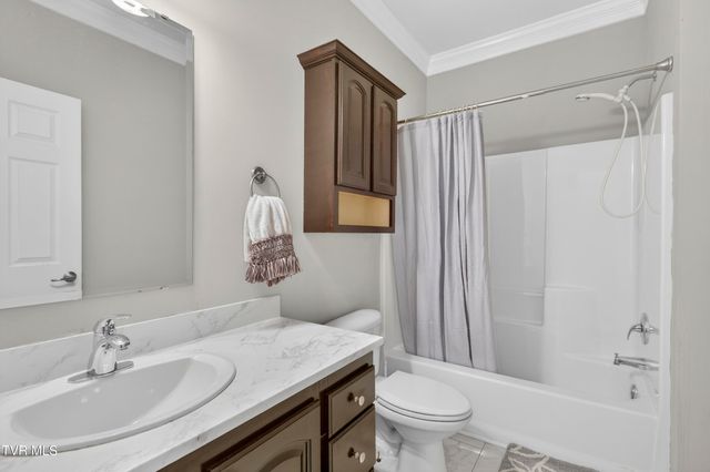 17968 Overlook Dr, Abingdon, VA 24210