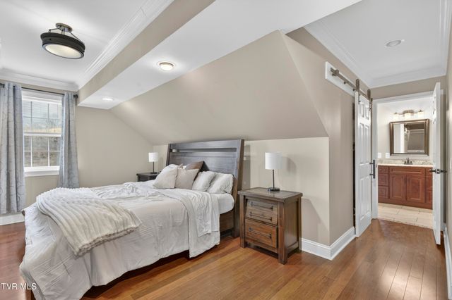 17968 Overlook Dr, Abingdon, VA 24210