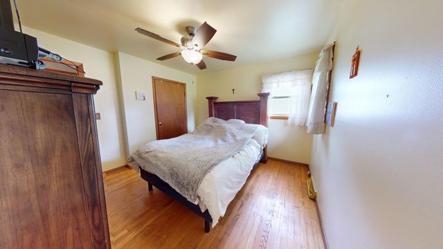2963 W 74th Avenue, Merrillville, IN 46410