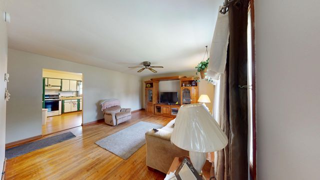 2963 W 74th Avenue, Merrillville, IN 46410