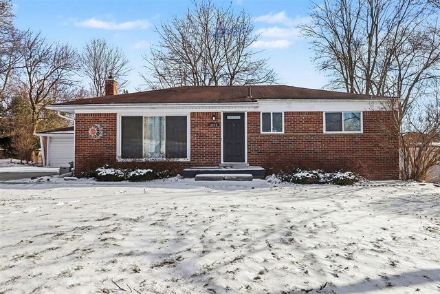 3659 Elira Lane, Waterford, MI 48328