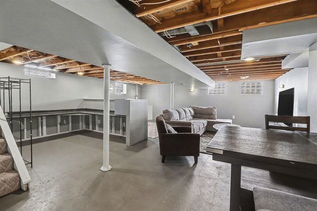 3659 Elira Lane, Waterford, MI 48328