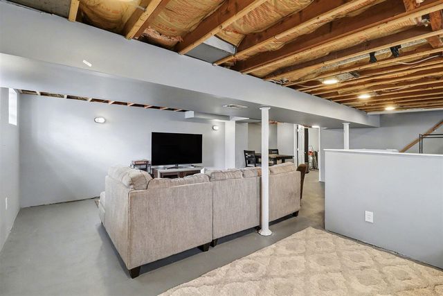 3659 Elira Lane, Waterford, MI 48328