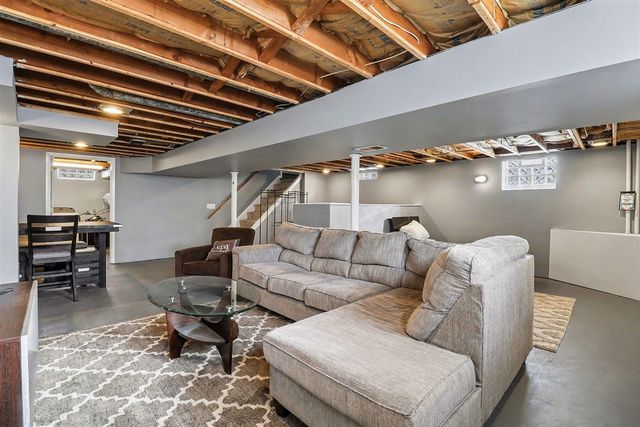 3659 Elira Lane, Waterford, MI 48328