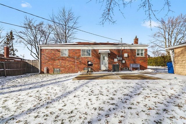 3659 Elira Lane, Waterford, MI 48328