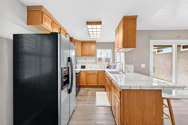 1260 Heather Glen Circle, Hollister, CA 95023