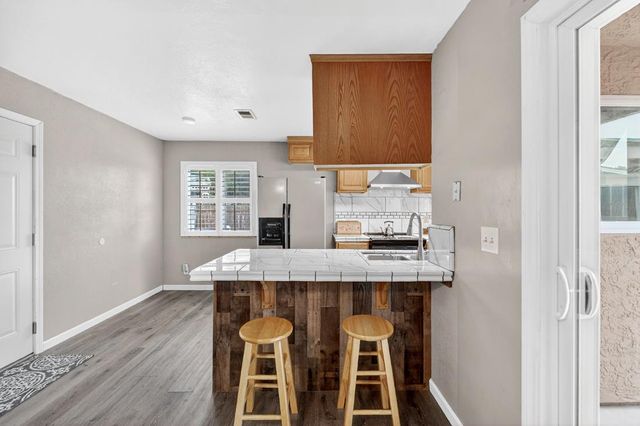 1260 Heather Glen Circle, Hollister, CA 95023