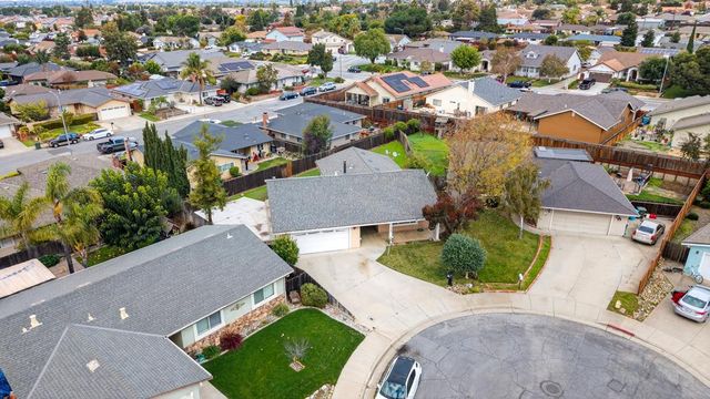 1260 Heather Glen Circle, Hollister, CA 95023