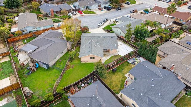 1260 Heather Glen Circle, Hollister, CA 95023