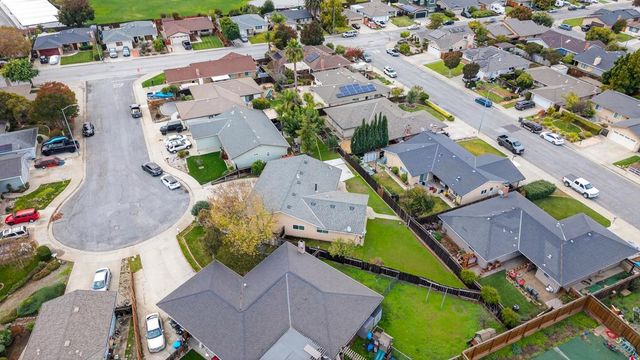 1260 Heather Glen Circle, Hollister, CA 95023