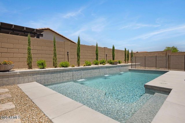 16658 W MESCAL Street, Surprise, AZ 85388