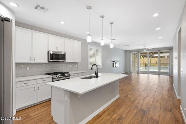 16658 W MESCAL Street, Surprise, AZ 85388