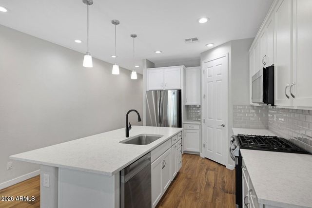 16658 W MESCAL Street, Surprise, AZ 85388