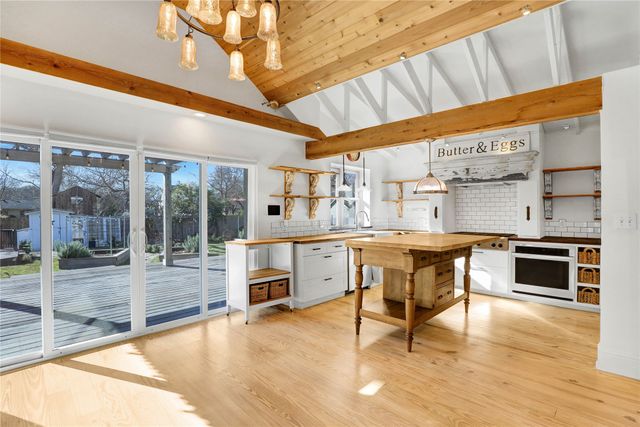 909 W Hunt Street, Mckinney, TX 75069