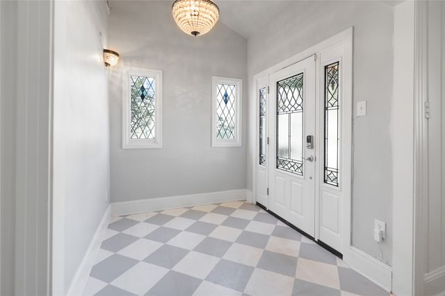 909 W Hunt Street, Mckinney, TX 75069