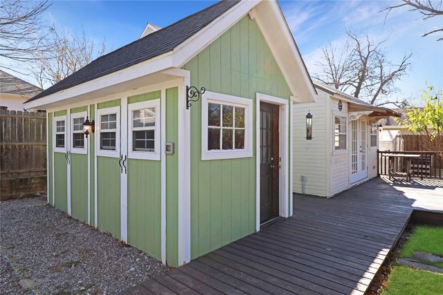 909 W Hunt Street, Mckinney, TX 75069