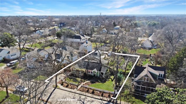 909 W Hunt Street, Mckinney, TX 75069