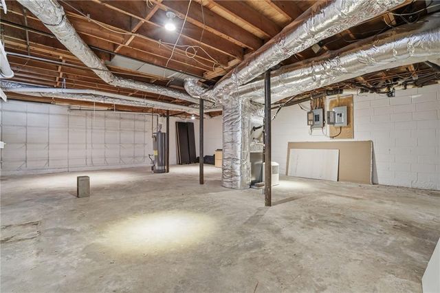 4040 Candler Lake West NE, Atlanta, GA 30319