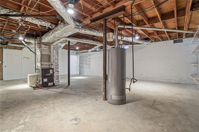 4040 Candler Lake West NE, Atlanta, GA 30319