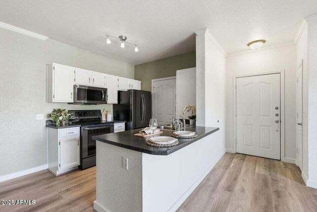 16013 S DESERT FOOTHILLS Parkway 2055, Phoenix, AZ 85048