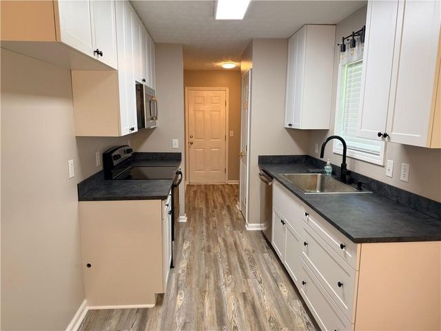 71 Grove Lane, Temple, GA 30179