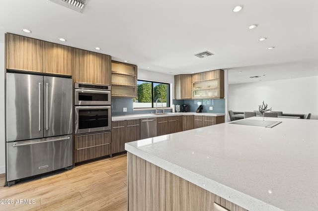 6834 N 72ND Place, Scottsdale, AZ 85250