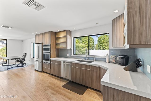 6834 N 72ND Place, Scottsdale, AZ 85250