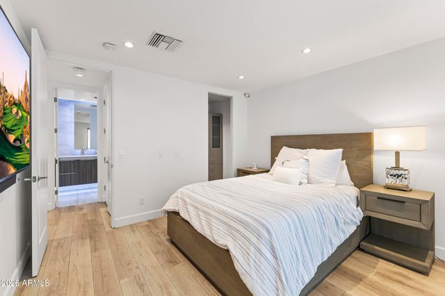 6834 N 72ND Place, Scottsdale, AZ 85250