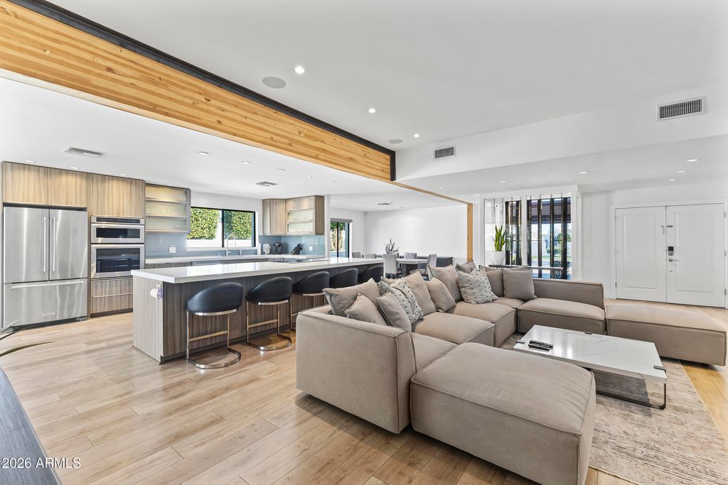 6834 N 72ND Place, Scottsdale, AZ 85250