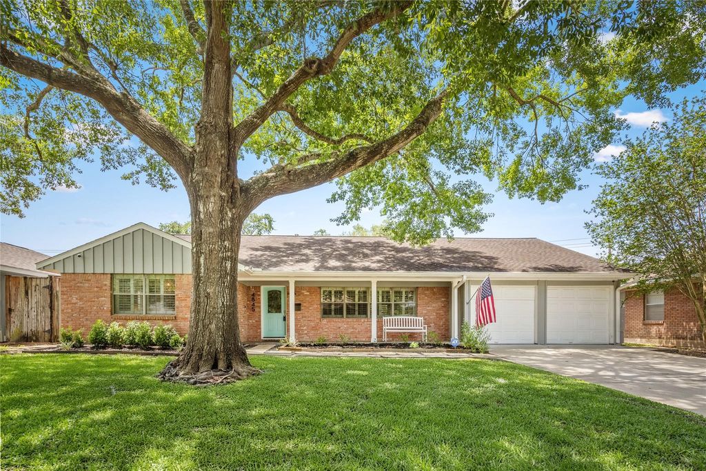 4845 Briarbend Drive, Houston, TX 77035