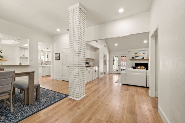 2905 Crestline Drive, Grapevine, TX 76051
