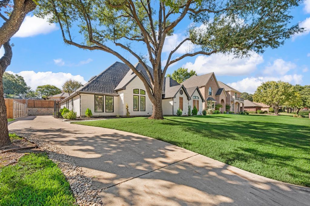 2905 Crestline Drive, Grapevine, TX 76051 — photo 2