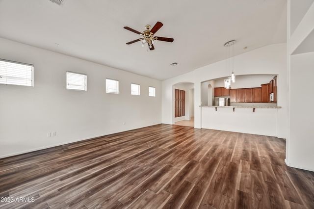 7136 W Forest Grove Avenue, Phoenix, AZ 85043