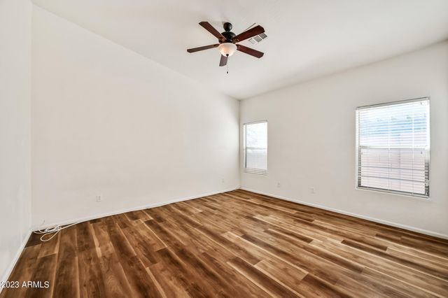 7136 W Forest Grove Avenue, Phoenix, AZ 85043