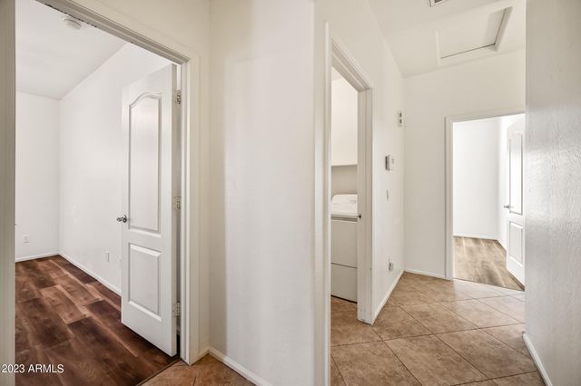 7136 W Forest Grove Avenue, Phoenix, AZ 85043
