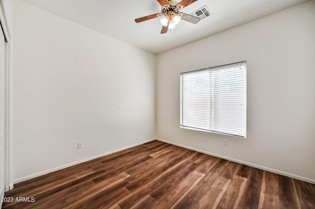 7136 W Forest Grove Avenue, Phoenix, AZ 85043