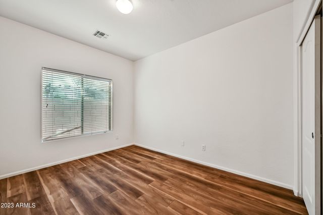 7136 W Forest Grove Avenue, Phoenix, AZ 85043