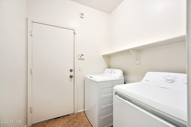 7136 W Forest Grove Avenue, Phoenix, AZ 85043