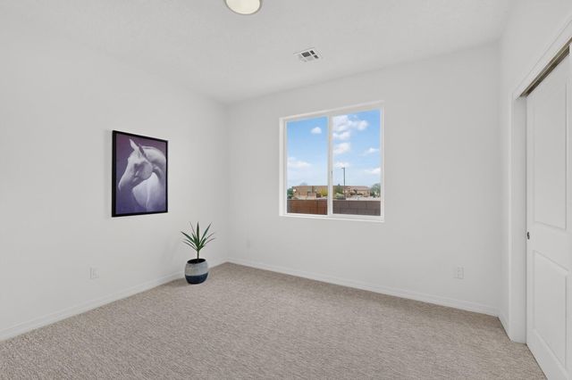1561 Corta Corona SW, Los Lunas, NM 87031