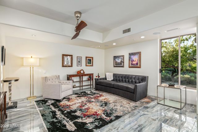11163 E GRAYTHORN Drive, Scottsdale, AZ 85262