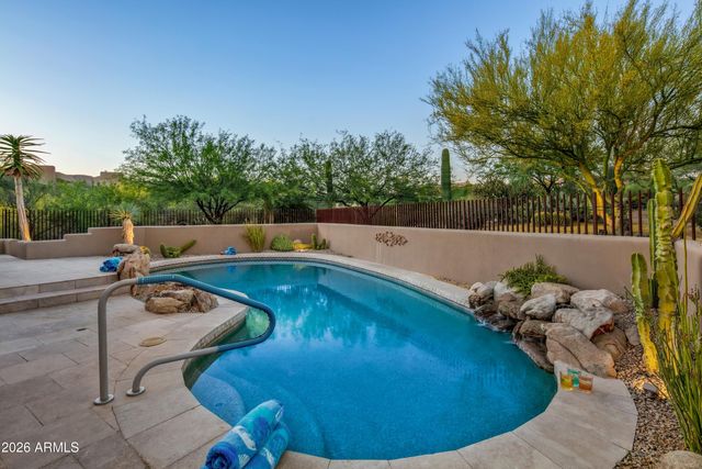 11163 E GRAYTHORN Drive, Scottsdale, AZ 85262